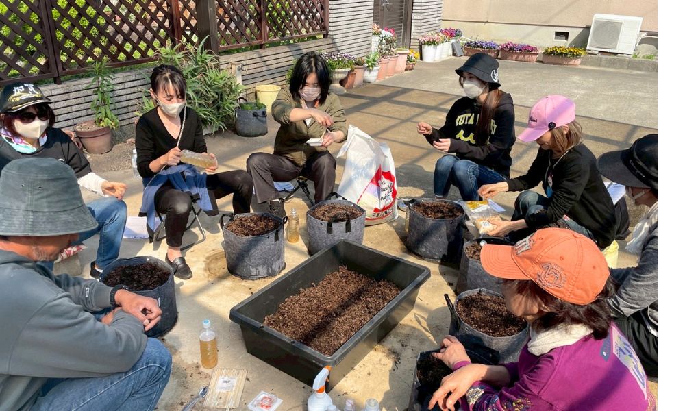 腸内フローリスト学院4月度 「簡単！プランターで作る無農薬野菜」